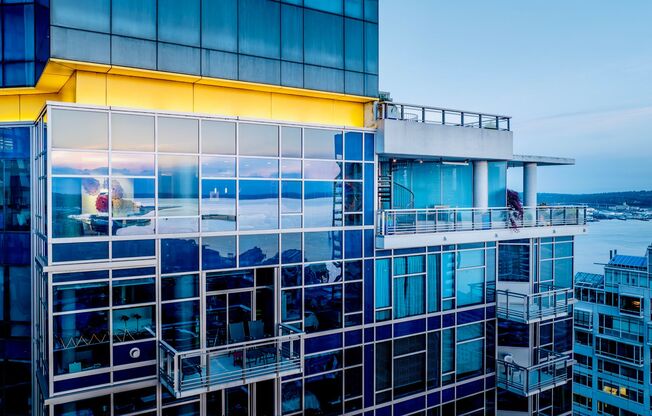 2Bd/2.5Ba Seattle  Penthouse