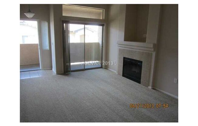 Lovely 3-Br Condo in a Guard Gated Community in the Southwest Area