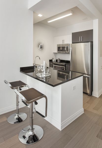3 beds, 2 baths, 1,300 sqft, $10,357, Unit 1808