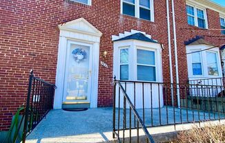 Charming 3 Bedroom/2 Bathroom Townhome with In-Unit Laundry in Ramblewood, MD!
