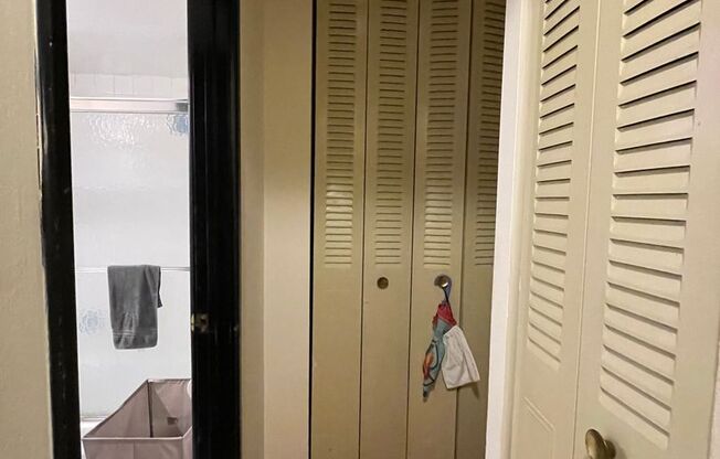 Studio, 1 bath, 390 sqft, $1,400, Unit 521-308