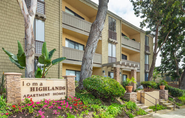2185 Chatsworth Blvd, San Diego, CA 92107-Loma Highlands Apartment Homes Monument and Building exterior