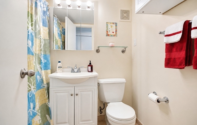 1 bed, 1 bath, 400 sqft, $2,800, Unit 407