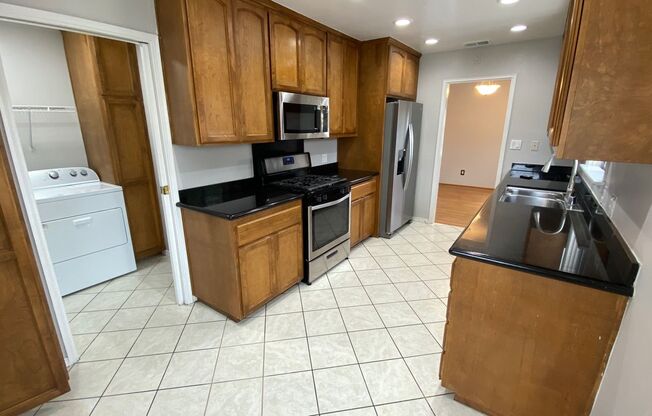 3 beds, 2 baths, $5,100, Unit 4815 62nd