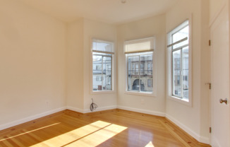 842 GREENWICH S