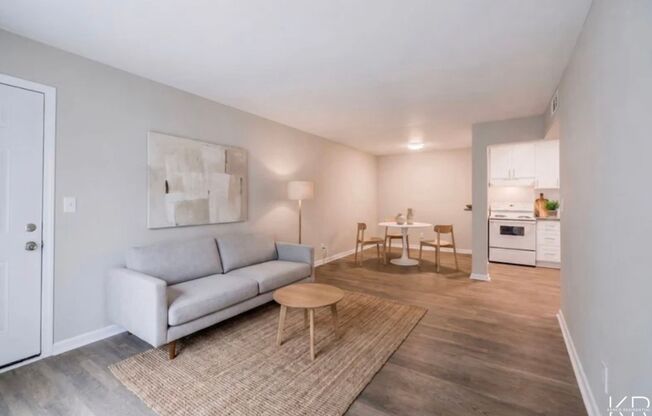 2 beds, 1.5 baths, 1,032 sqft, $1,375, Unit 2006-15