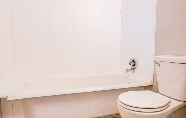 Studio, 1 bath, 400 sqft, $850