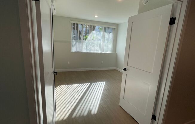 2 beds, 2 baths, 895 sqft, $3,398, Unit 100