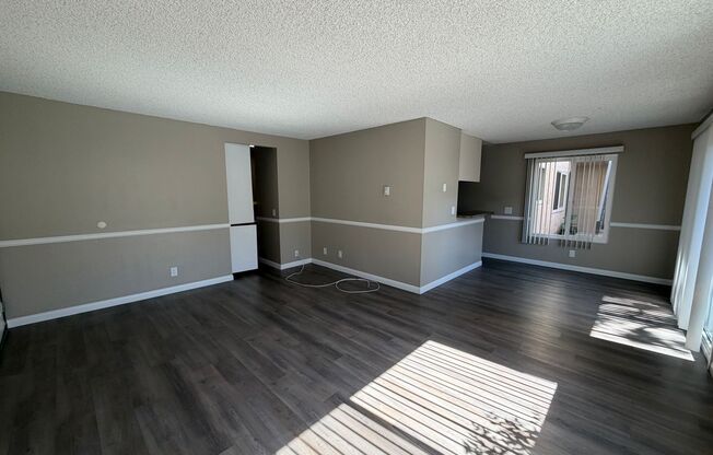 2 beds, 2 baths, 997 sqft, $2,600, Unit 090