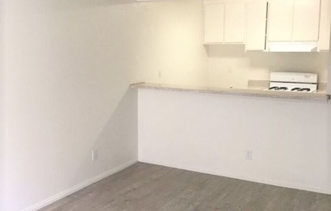 1 bed, 1 bath, 598 sqft, $1,700, Unit 0001