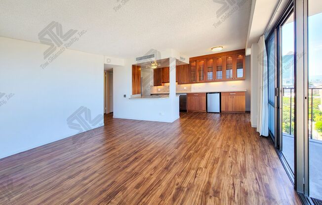2BR / 2Bath / 1Pkg - Harbor Square - Utilities Included!
