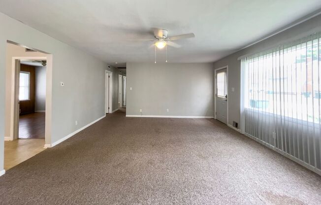 3 beds, 1 bath, $1,275