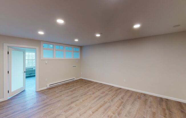 2 beds, 1 bath, 759 sqft, $2,195, Unit 308