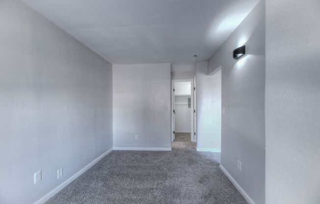 1 bed, 1 bath, 500 sqft, $850, Unit 02J