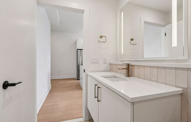 1 bed, 1 bath, 720 sqft, $1,788, Unit 218