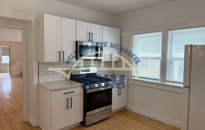 1607 N 52 ST