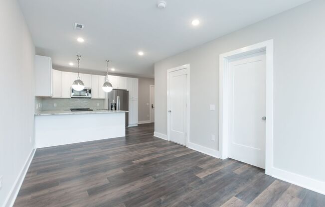 1 bed, 1 bath, 750 sqft, $1,400, Unit 307