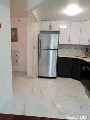 1 bed, 1 bath, 650 sqft, $2,200, Unit 2B