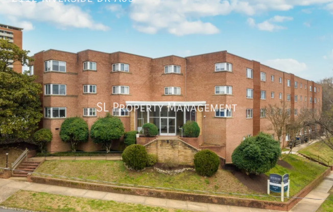2112 RIVERSIDE DR