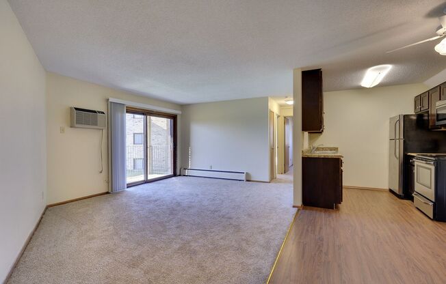 2 beds, 1 bath, 726 sqft, $1,295, Unit 799-205