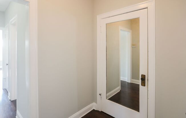 2 beds, 1 bath, 959 sqft, $2,695, Unit 4812-1