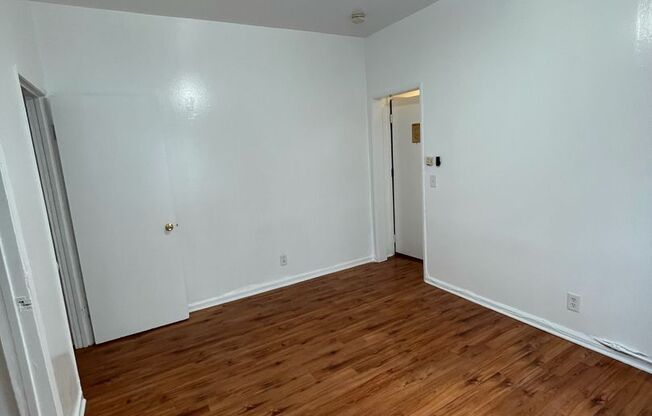 Pinnacle Apex Holdings LLC-1827 W SUNSET