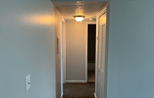 2 beds, 1 bath, $800