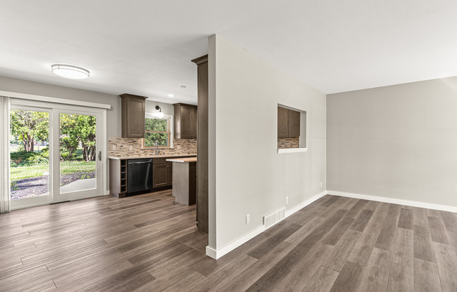 58 JUNIPER LN