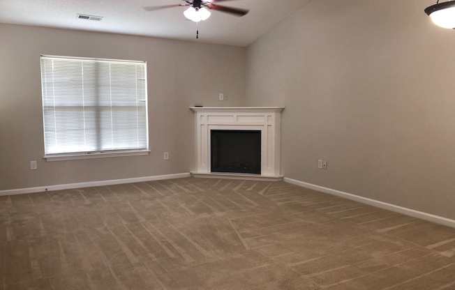 2 beds, 2 baths, 1,131 sqft, $1,425, Unit 2796-7