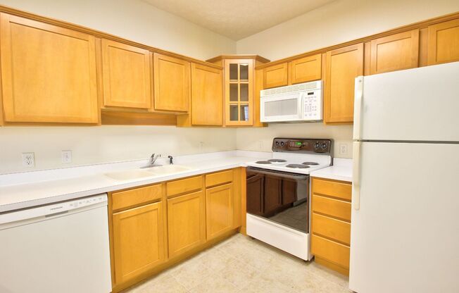 3 beds, 2 baths, 1,700 sqft, $1,999, Unit GP - 2717