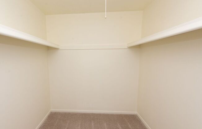 2 beds, 1.5 baths, 1,200 sqft, $2,345, Unit 502J