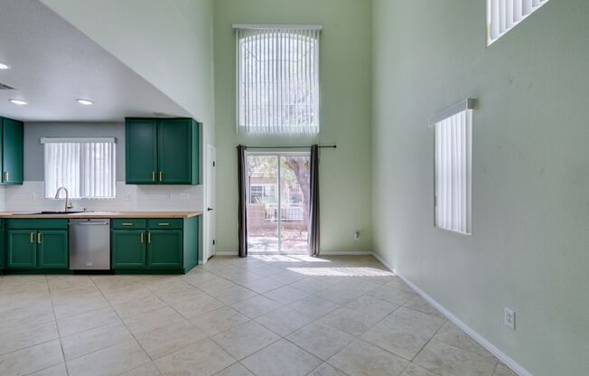 2 beds, 2 baths, $1,699