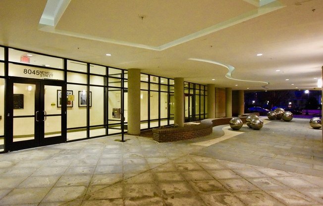 Commuter’s Dream Sanctuary - Blocks to Silver Spring Metro!