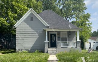 Newly Renovated 3-Bedroom, 2-Bathroom Home in Robberson Neighborhood