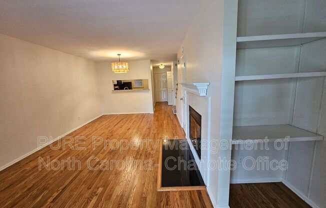 333 AVE F