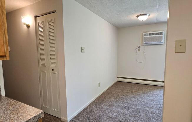 2 beds, 1 bath, 900 sqft, $1,525, Unit 317