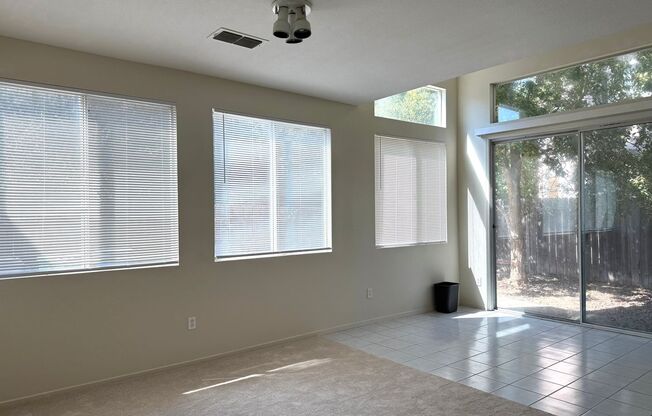 3 Bed 2.5 Ba 2 Story 2 Car Garage in Folsom!