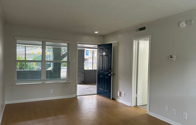 Studio, 1 bath, 400 sqft, $1,014, Unit ABB-2-107