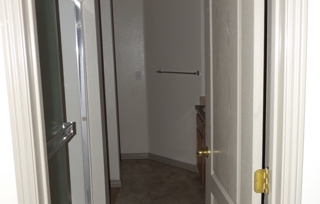 3 beds, 2 baths, $1,600