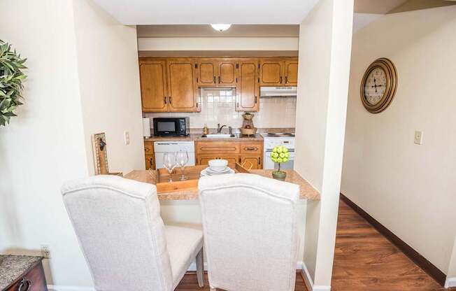 Olde Towne Village Apartments – Snack Bar - Dining Area - Appliances Included - 24 Hour Emergency Maintenance - Garbage Disposal – Balcony - Dishwasher - Ask for a Tour - Pet Friendly