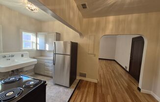 1 bed, 1 bath, $1,575, Unit 11