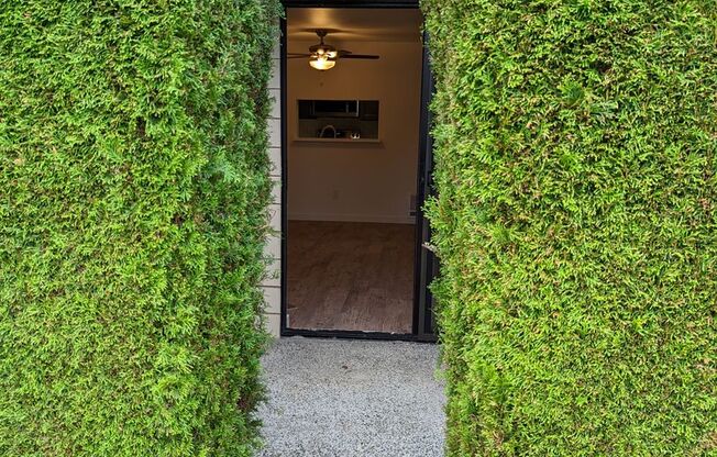 1 bed, 1 bath, 610 sqft, $1,675, Unit C104