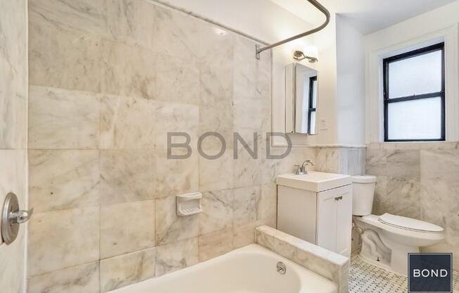 3 beds, 1 bath, $5,995, Unit 903