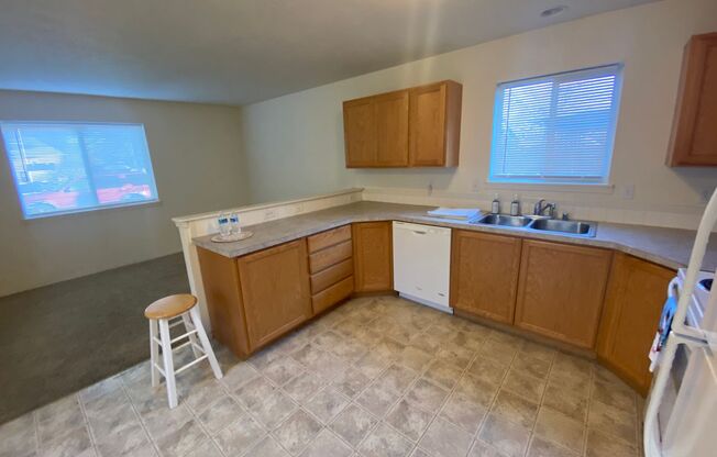 Don’t Miss This Spacious 4-Bedroom Northside Condo