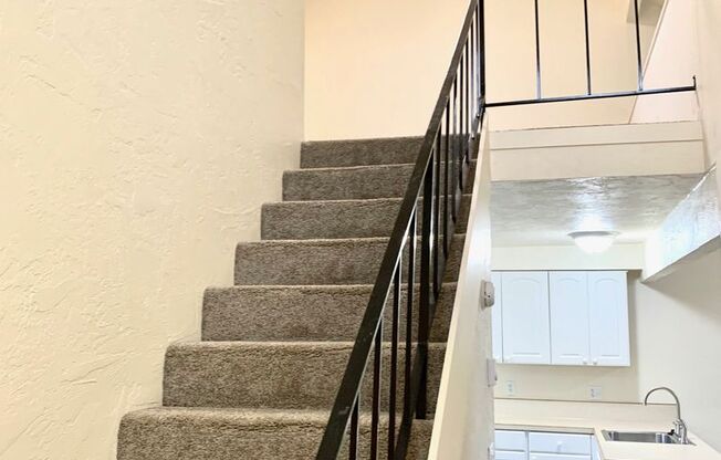 2 beds, 1 bath, 820 sqft, $1,550, Unit 1522D