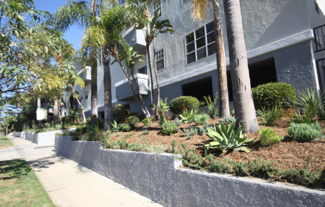 3722 SAWTELLE BLVD