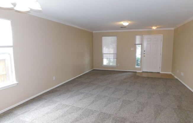 Beautiful 5 bedroom home w/ 2 primary suites