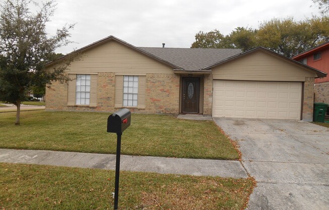 Must see updated 3/2 in Humble ISD!