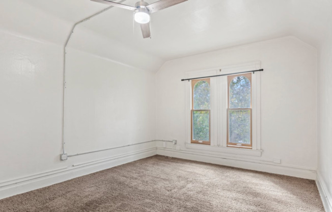 1 bed, 1 bath, $899, Unit D-4