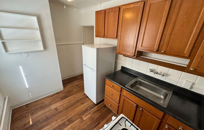 Studio, 1 bath, 390 sqft, $1,150